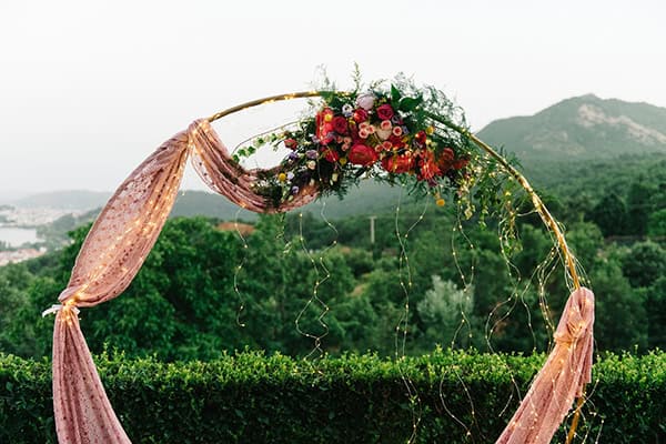 romantic-summer-wedding-kastoria-coral-peonies_35x