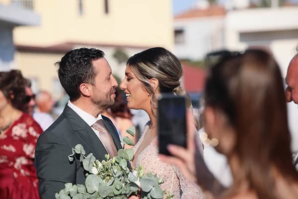 romantic-summer-wedding-nicosia-lush-greeneries-eucalyptus_01x