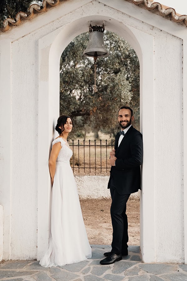 romantic-summer-wedding-paiania-white-calla-lily_02