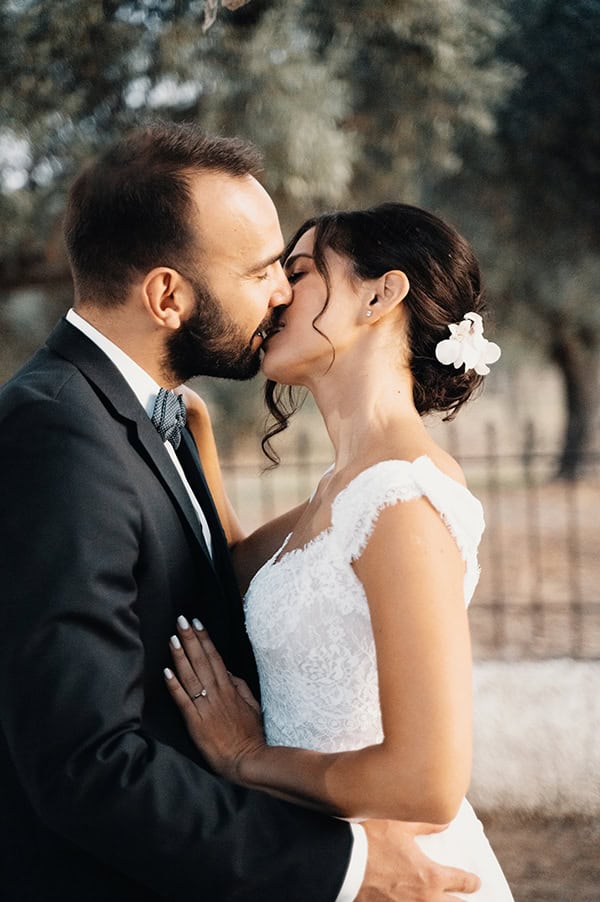 romantic-summer-wedding-paiania-white-calla-lily_03