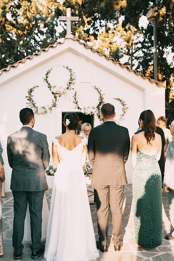 romantic-summer-wedding-paiania-white-calla-lily_23x