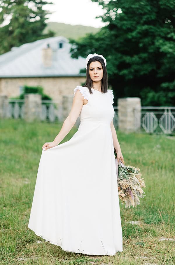 rustic-summer-wedding-kozani-bohemian-elements-pastel-hues_04