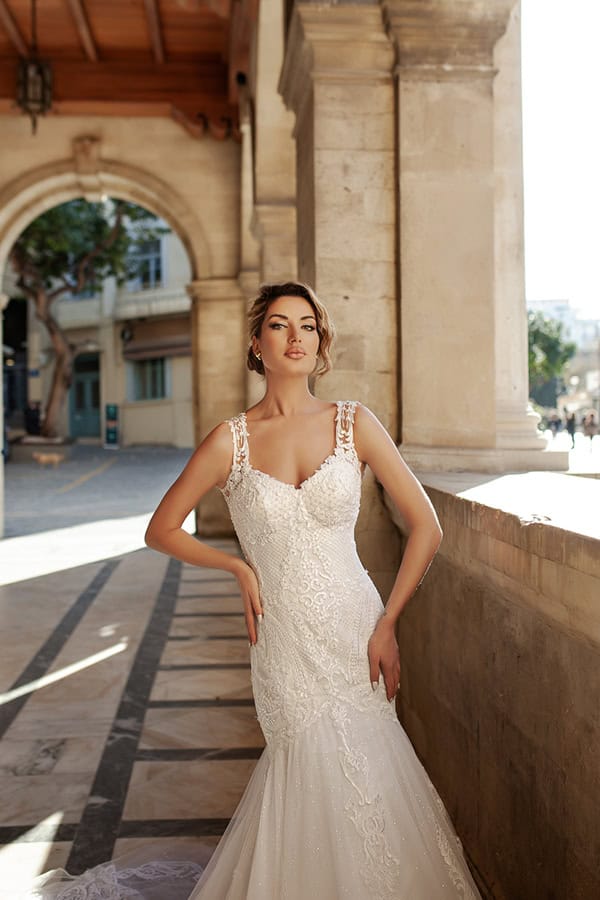 stylish-wedding-gowns-you-are-going-to-love_02