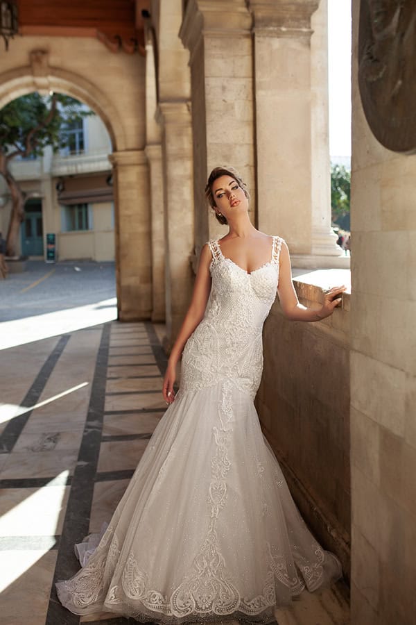 stylish-wedding-gowns-you-are-going-to-love_02x