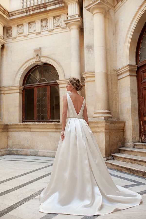 stylish-wedding-gowns-you-are-going-to-love_04