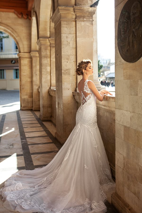 stylish-wedding-gowns-you-are-going-to-love_06