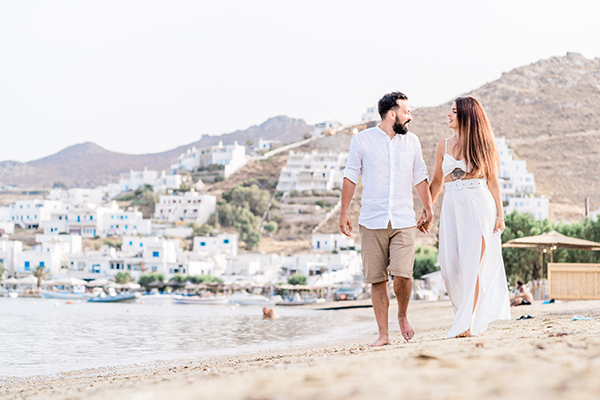 summer-wedding-serifos-stunning-floral-design_35