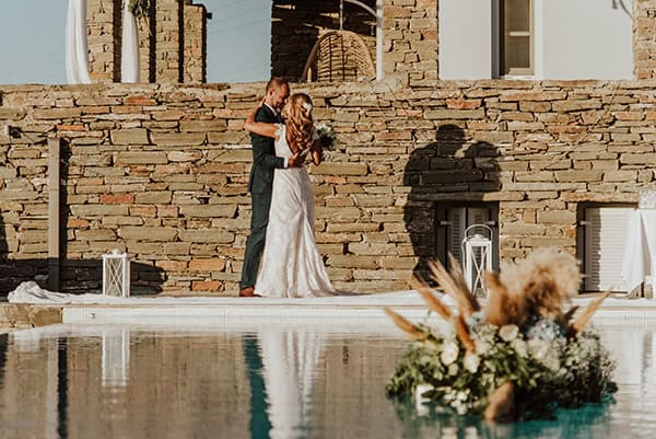 beautiful-summer-wedding-tzia-lysianthus-baby-breaths_45