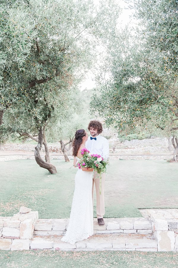 dreamy-styled-shoot-olive-grove-stunning-fuchsia-bougainvillea_06x