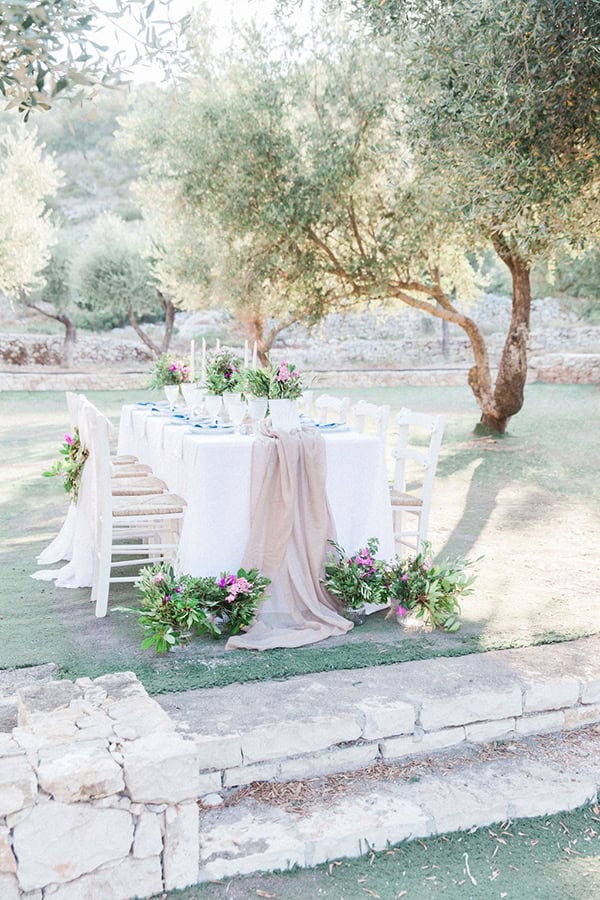 dreamy-styled-shoot-olive-grove-stunning-fuchsia-bougainvillea_09x