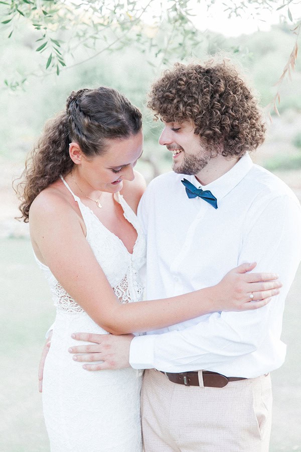 dreamy-styled-shoot-olive-grove-stunning-fuchsia-bougainvillea_11x
