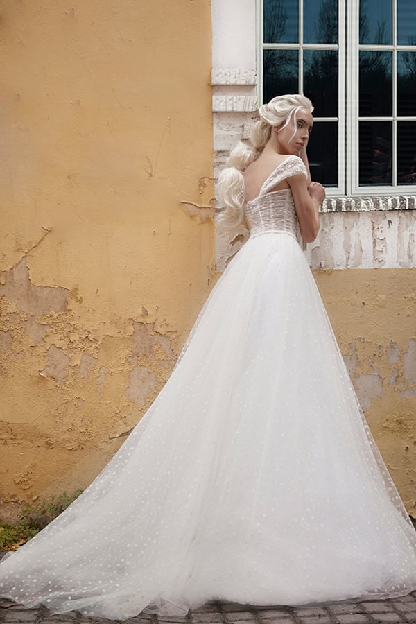 elegant-wedding-dresses-anastasia-aravani-bridal-couture-stylish-look_05