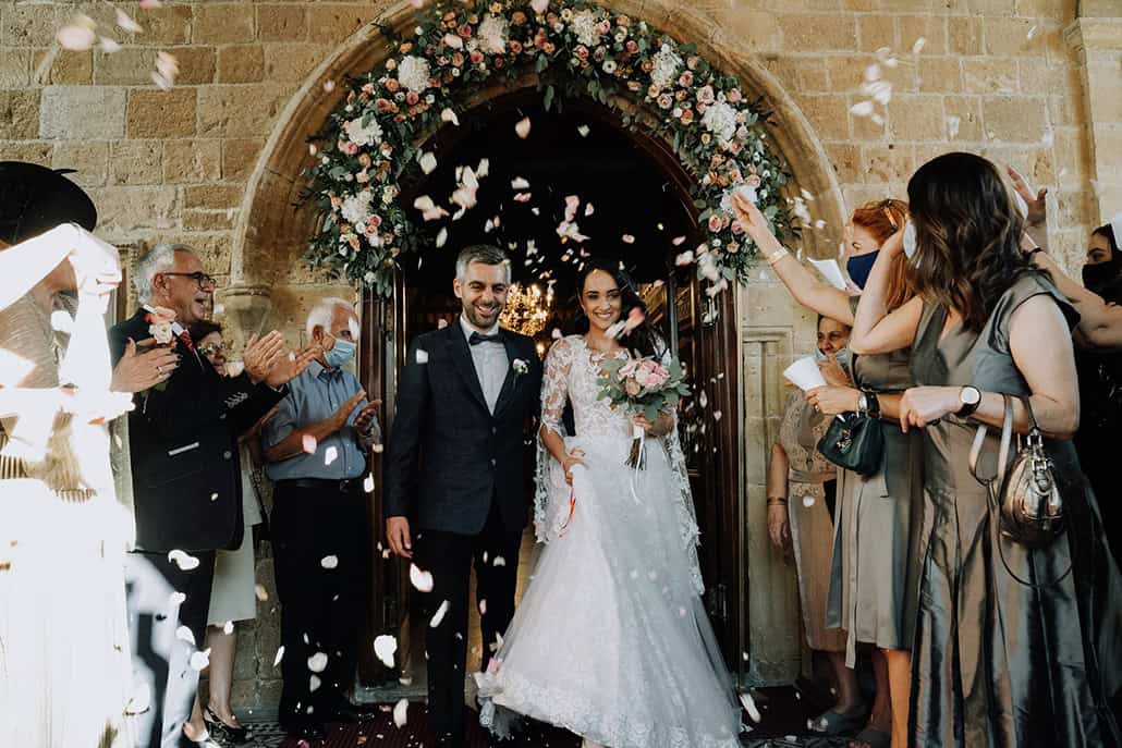 Γάμος στη Λευκωσία με ρομαντικές συνθέσεις λουλουδιών │ Ρόνικα & Νικόλας