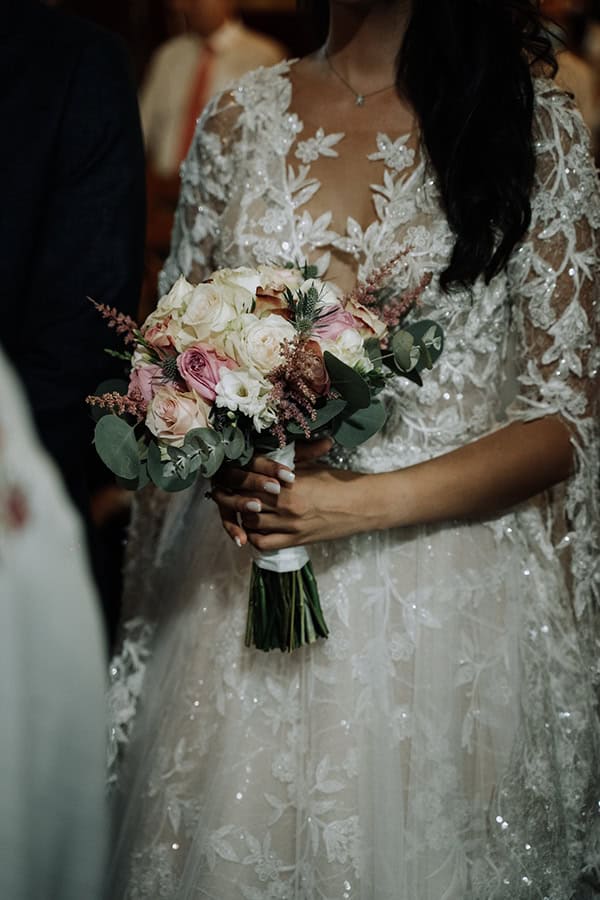 fall-wedding-nicosia-romantic-flower-arrangments_24