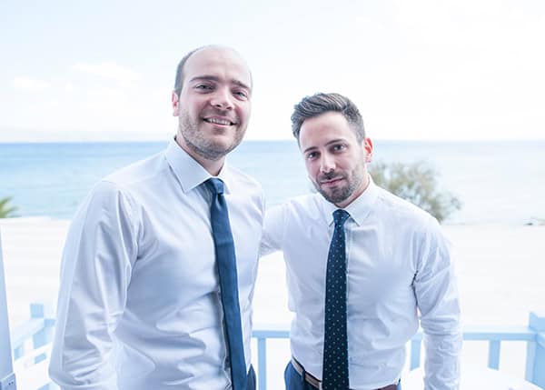 fall-wedding-paros-island-white-pink-roses_15