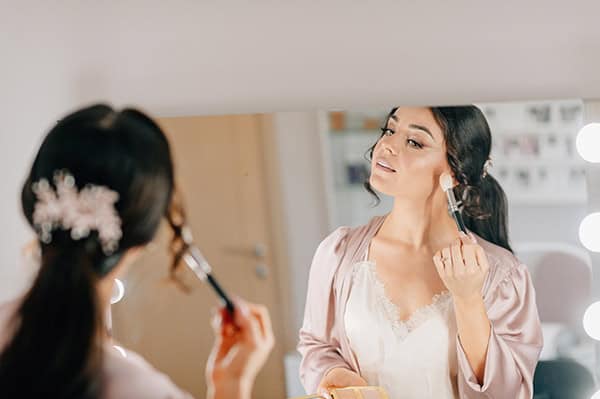 gorgeous-summer-wedding-mitilini-ultra-romantic-flower-arrangments_09