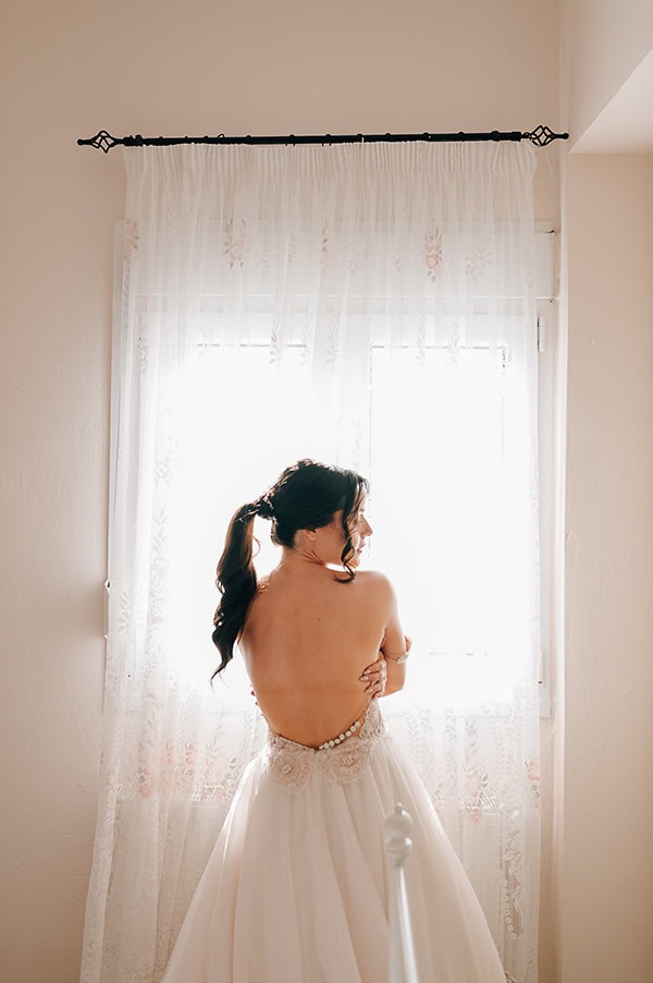 gorgeous-summer-wedding-mitilini-ultra-romantic-flower-arrangments_11