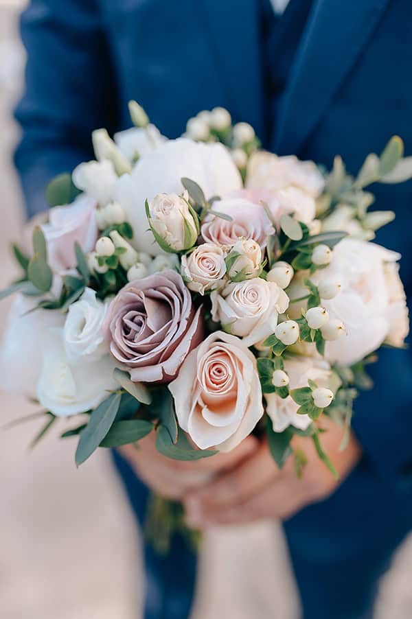 gorgeous-summer-wedding-mitilini-ultra-romantic-flower-arrangments_23