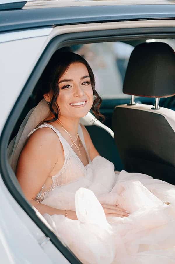 gorgeous-summer-wedding-mitilini-ultra-romantic-flower-arrangments_26