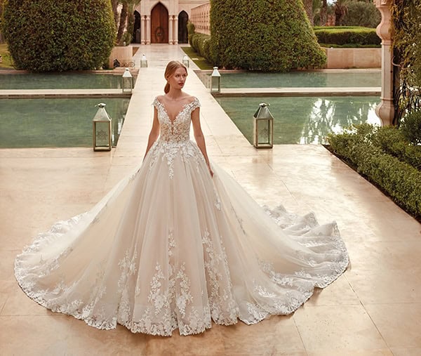 gorgeous-wedding-gowns-demetrios-stunning-bridal-look_03