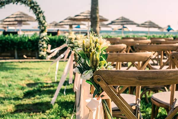 outdoor-summer-wedding-ayia-napa-romantic-arrangments-flowers_12