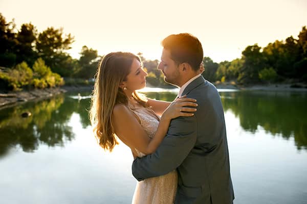 romantic-summer-wedding-athens-roses-pastel-hues_03