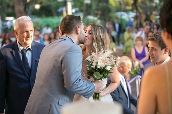 romantic-summer-wedding-athens-roses-pastel-hues_13