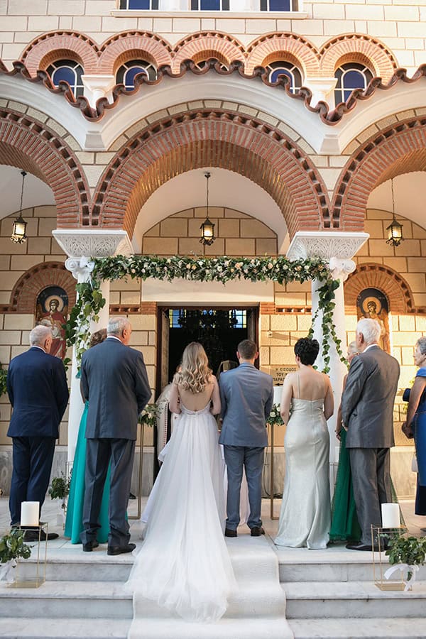 romantic-summer-wedding-athens-roses-pastel-hues_14