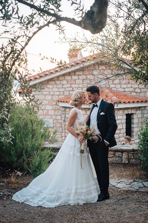romantic-summer-wedding-kalamata_03