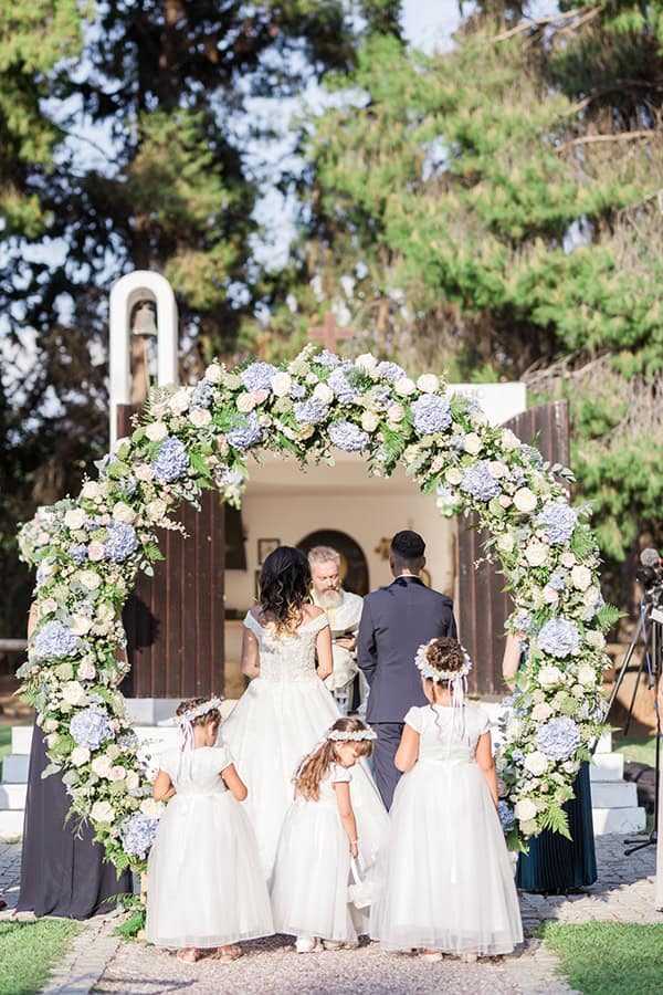 romantic-wedding-thessaloniki--roses-hydrangeas_23