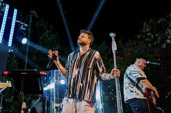 stunning-summer-wedding-athens-bohemian-twist_35