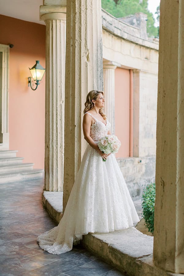 autumn-wedding-corfu-hydrangeas-roses_04v