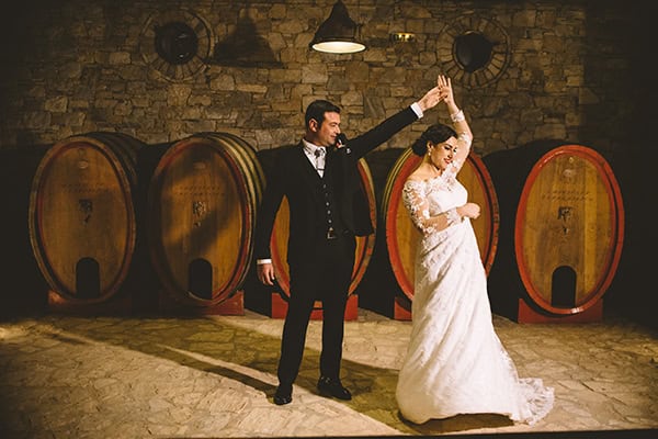 Όμορφος χριστουγεννιάτικος γάμος στην Αθήνα | ‘Αννα & Γεράσιμος