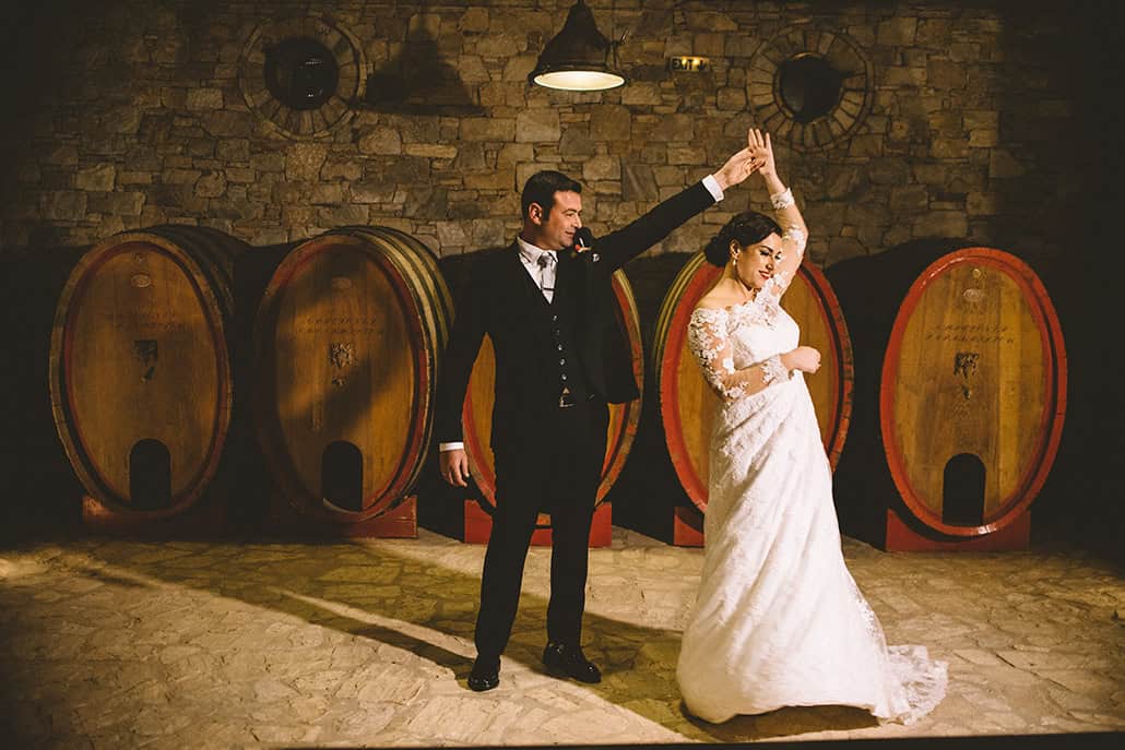 Όμορφος χριστουγεννιάτικος γάμος στην Αθήνα | ‘Αννα & Γεράσιμος