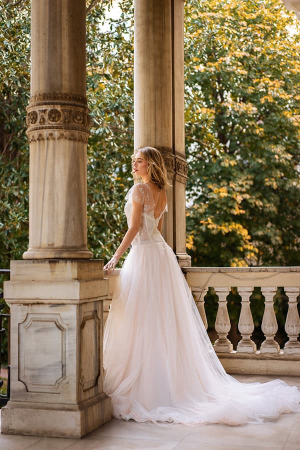dreamy-wedding-gowns-alkmini-new-haute-couture-bridal-editorial_01x