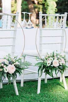 Παραμυθένιος στολισμός καρέκλας με κυκλικές αψίδες