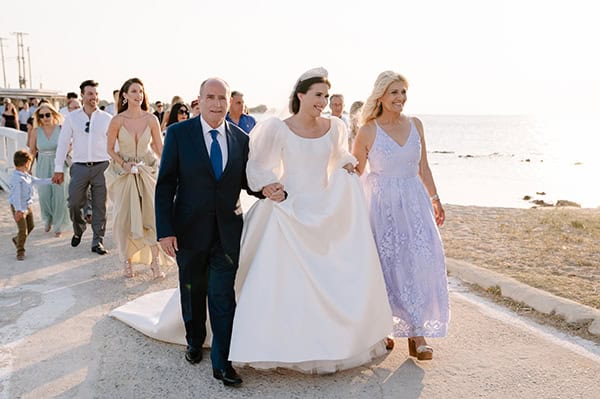 fairytale-wedding-elafonisos-impressive-flower-arrangements_15