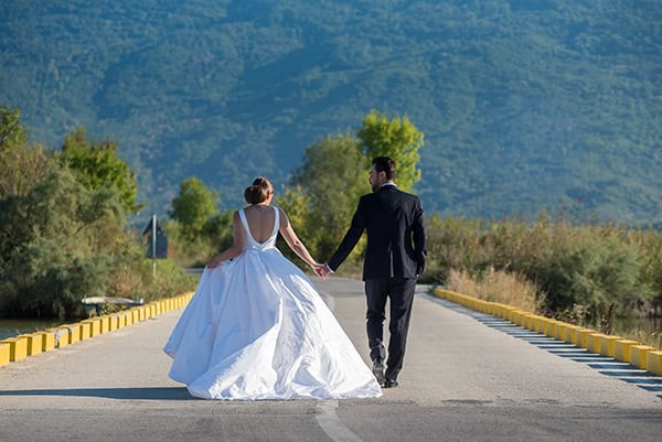 fairytale-wedding-trikala-white-pink-roses_03