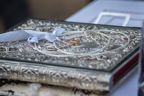 fairytale-wedding-trikala-white-pink-roses_08