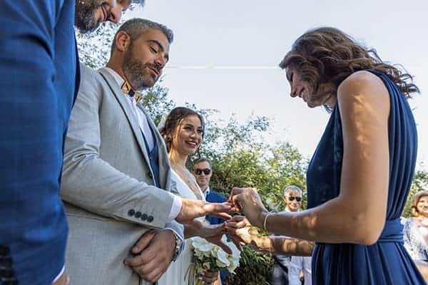 fall-wedding-baptim-flowers-happy-colors_09x