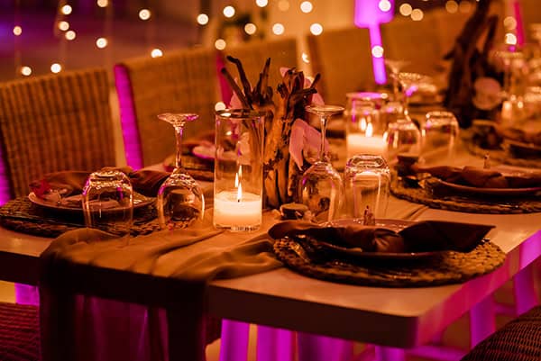 impressive-wedding-santorini-white-orchids-roses_20