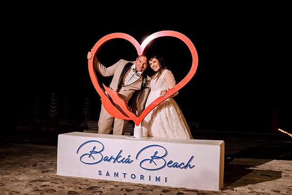 impressive-wedding-santorini-white-orchids-roses_34