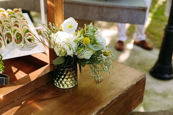 lovely-wedding-protara-white-blooms-emerald-details_30