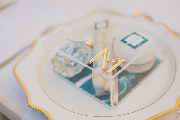 lovely-wedding-protara-white-blooms-emerald-details_57
