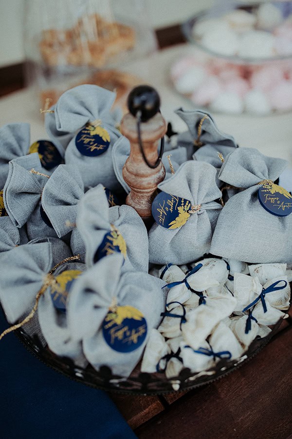 modern-summer-wedding-thessaloniki-blue-hues_25