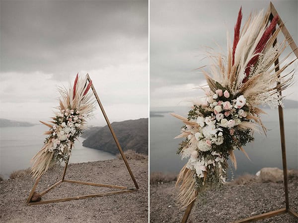 romantic-elopement-santorini-magnificent-spot-boho-chic-decoration_10A
