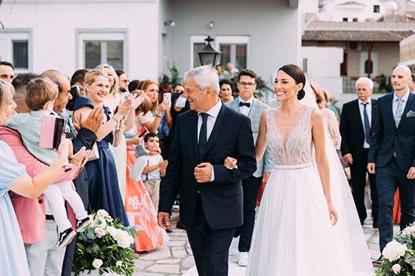 romantic-swedding-white-peonies-eucalyptus_12