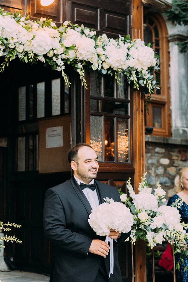romantic-wedding-pilio-white-green-hues_12