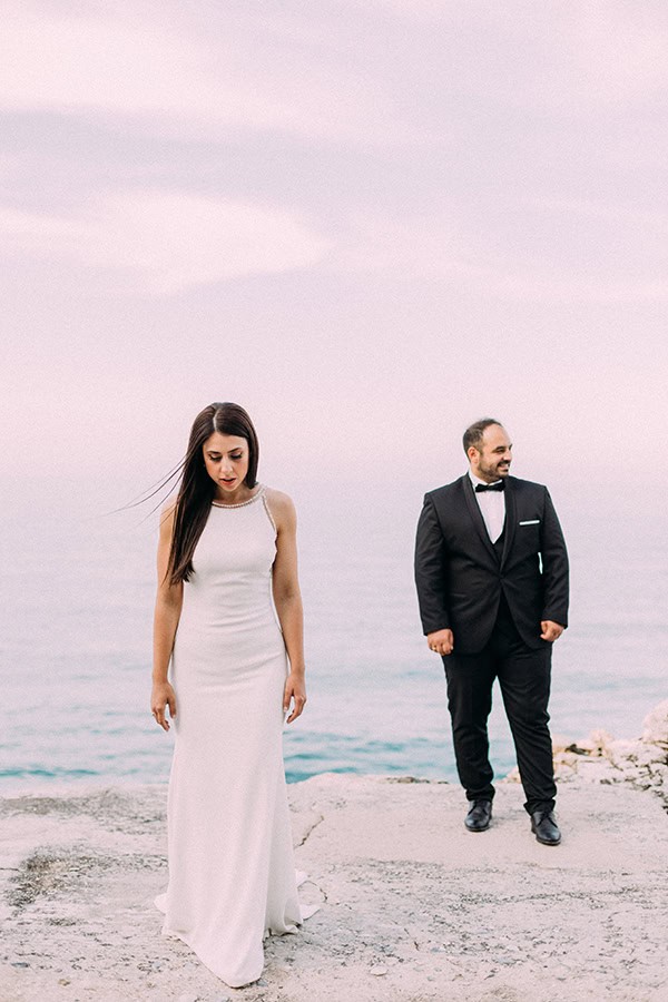 romantic-wedding-pilio-white-green-hues_15x