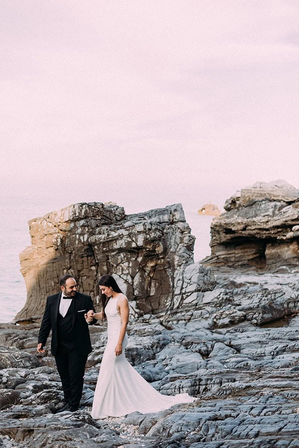romantic-wedding-pilio-white-green-hues_16